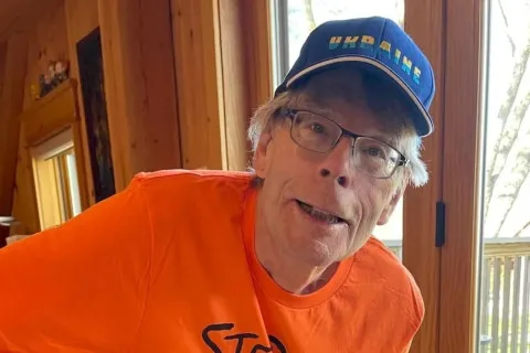 Стівен Кінг записав звернення до українців у четверту річницю повномасштабної війни