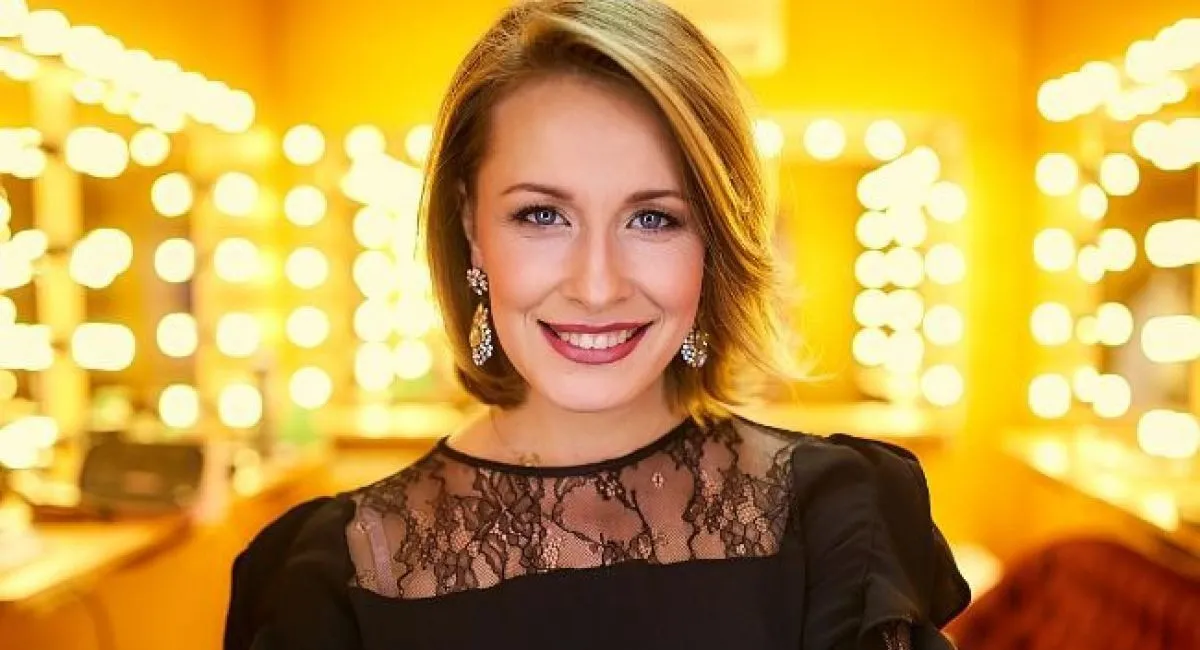 Моя маленькая курочка: Елена Кравец поздравила дочь с 23-летием и показала архивные фото - today.ua