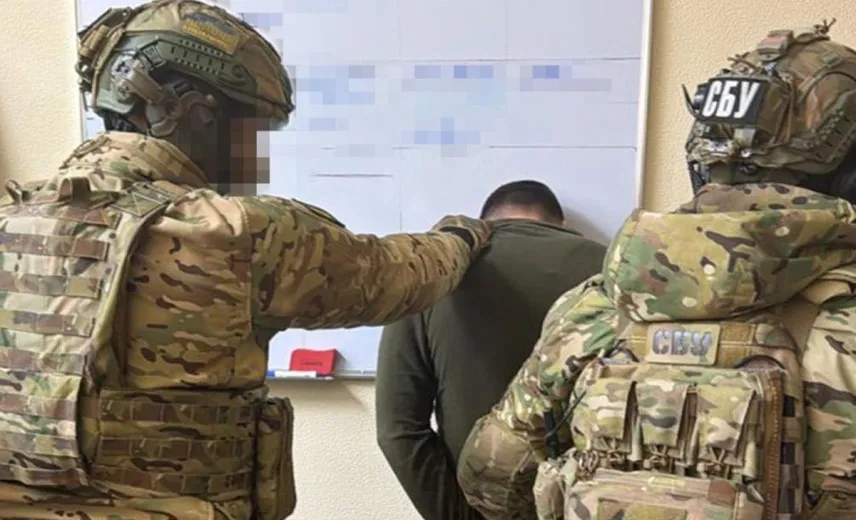 Зрадники гірші за ворога? Топофіцери СБУ та ЗСУ погоріли на хабарі в 320 тисяч доларів, що підриває оборону неба