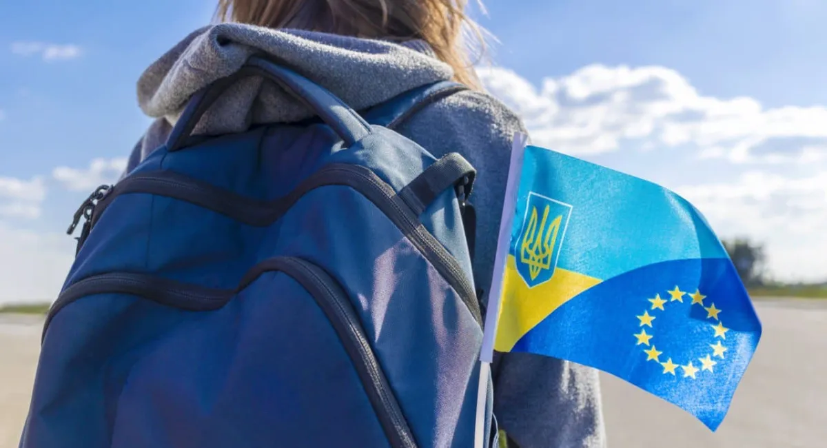 Українцям, які виїхали за кордон через війну, виплатять грошову компенсацію - today.ua