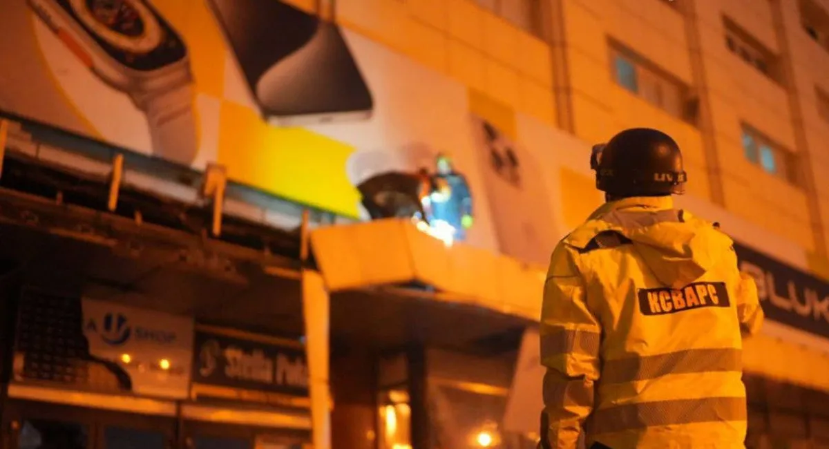 Русские ударили баллистикой и КАБами по Запорожью: повреждено 19 многоэтажек и ТЦ, есть пострадавшие (фото) - today.ua