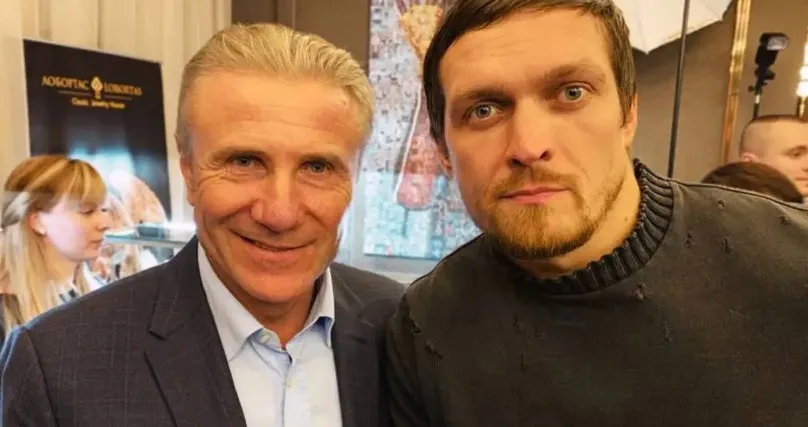 Александр Усик и его жена поддержали Бубку после выступления Гераскевича Александр Усик и его жена поддержали Бубку после выступления Гераскевича - today.ua