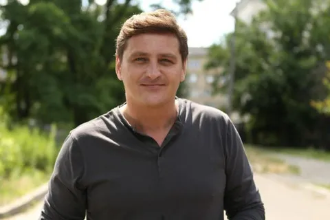 Вячеслав Довженко стал жертвой строительной аферы и до сих пор живет в арендуемом жилье