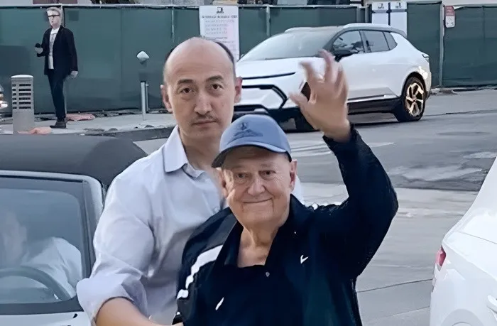 Смерть легенды: Нил Седака ушел из жизни через два дня после последнего публичного появления - today.ua