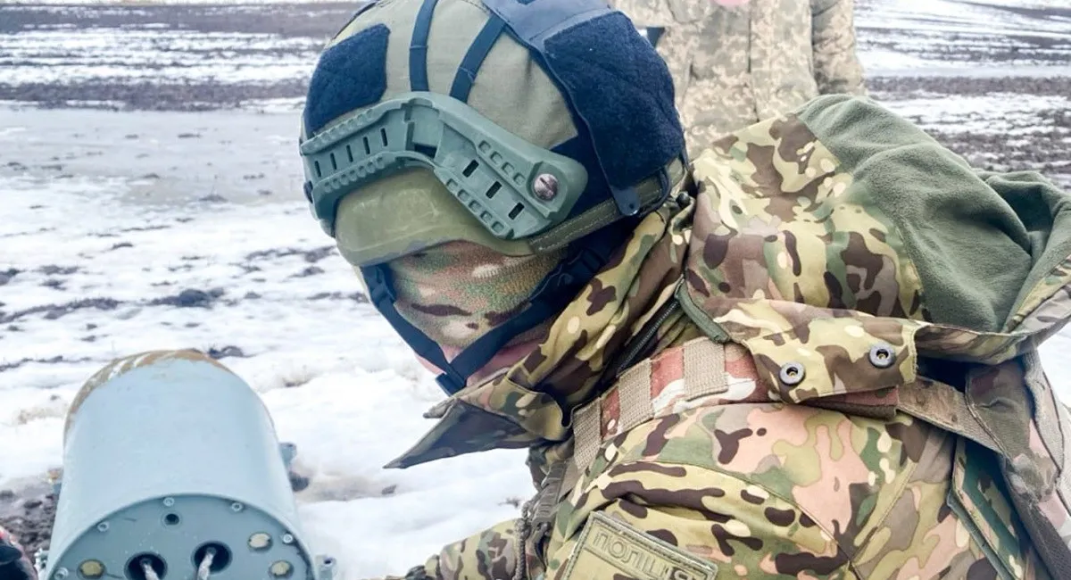 На Рівненщині знайшли неушкоджену бойову частину ракети РФ: 350 кг вибухівки могло рознести все вщент - today.ua