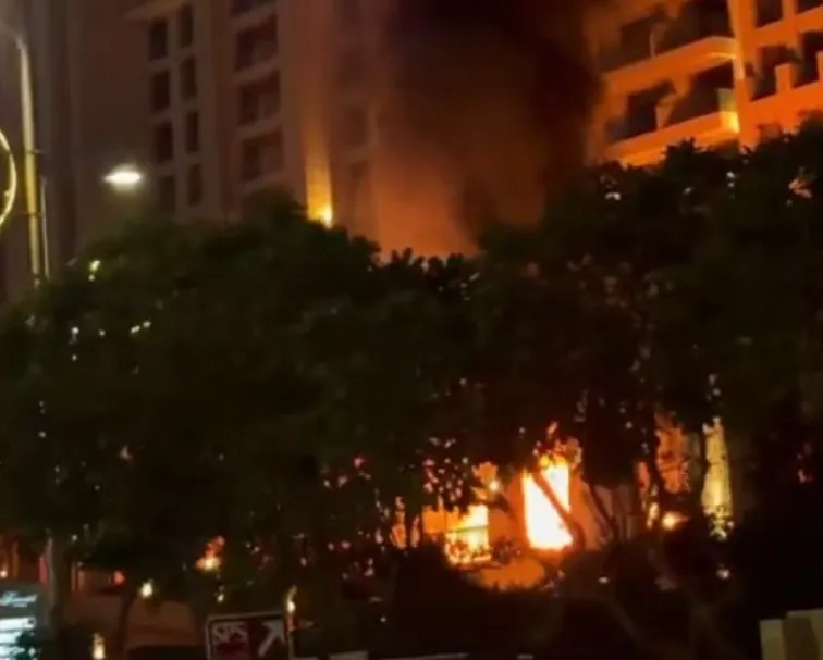 Чергові вибухи в Дубаї: спалахнула пожежа в готелі Fairmont, є постраждалі - today.ua