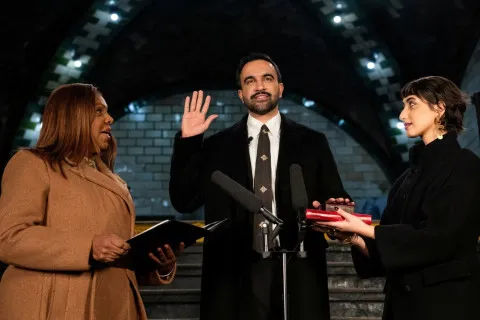 Новую первую леди Нью-Йорка раскритиковали за слишком дорогие сапоги