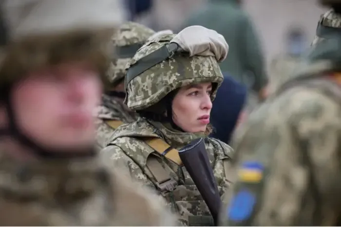 У ЗСУ різко зросла кількість жінок-офіцерок У ЗСУ різко зросла кількість жінок-офіцерок - today.ua