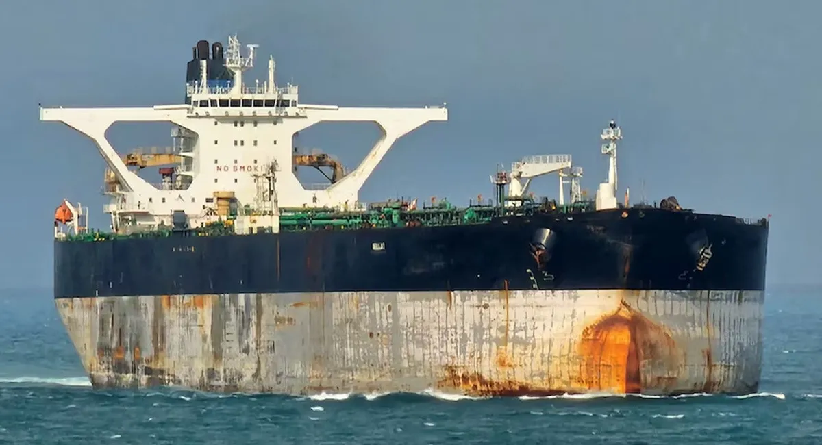 Російський прапор не врятував: США штурмували підсанкційний нафтовий танкер, - Reuters - today.ua