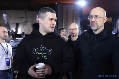 Двоє ключових міністрів подали заяви про відставку: кадрова ротація чи демарш?