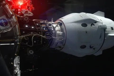 Чрезвычайная ситуация на орбите: NASA готовит эвакуацию астронавтов с МКС