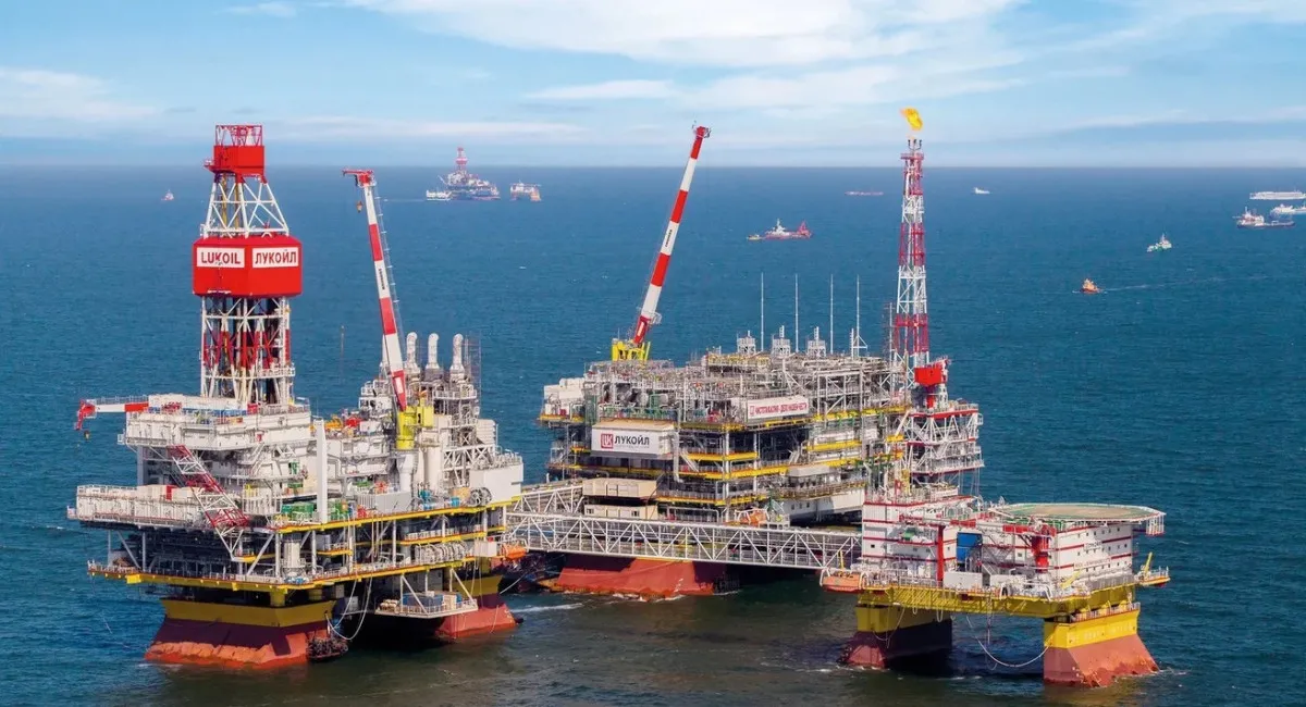 Українські війська уразили три бурових установки РФ в Каспійському морі - Генштаб - today.ua