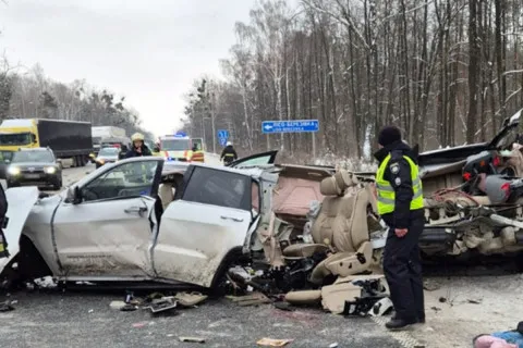 На Хмельниччині сім’я потрапила в пекельну ДТП: батько і син загинули, мама і 1,5-річне маля у реанімації
