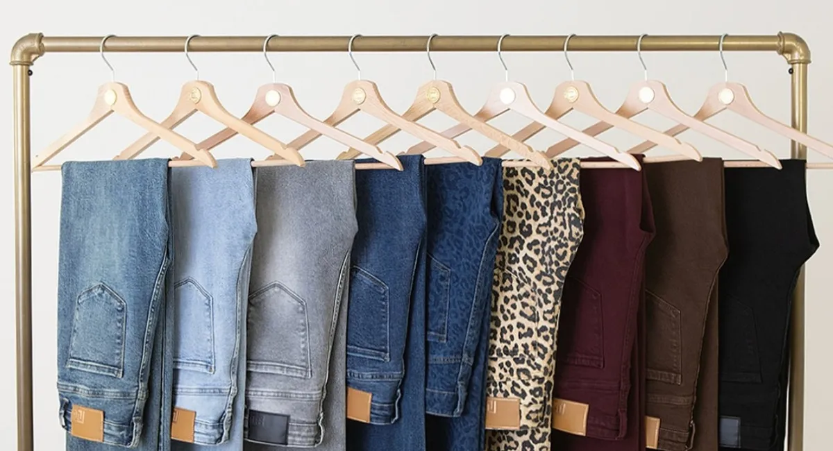 Трендові джинси 2026 року: які моделі варто додати до свого гардеробу - today.ua