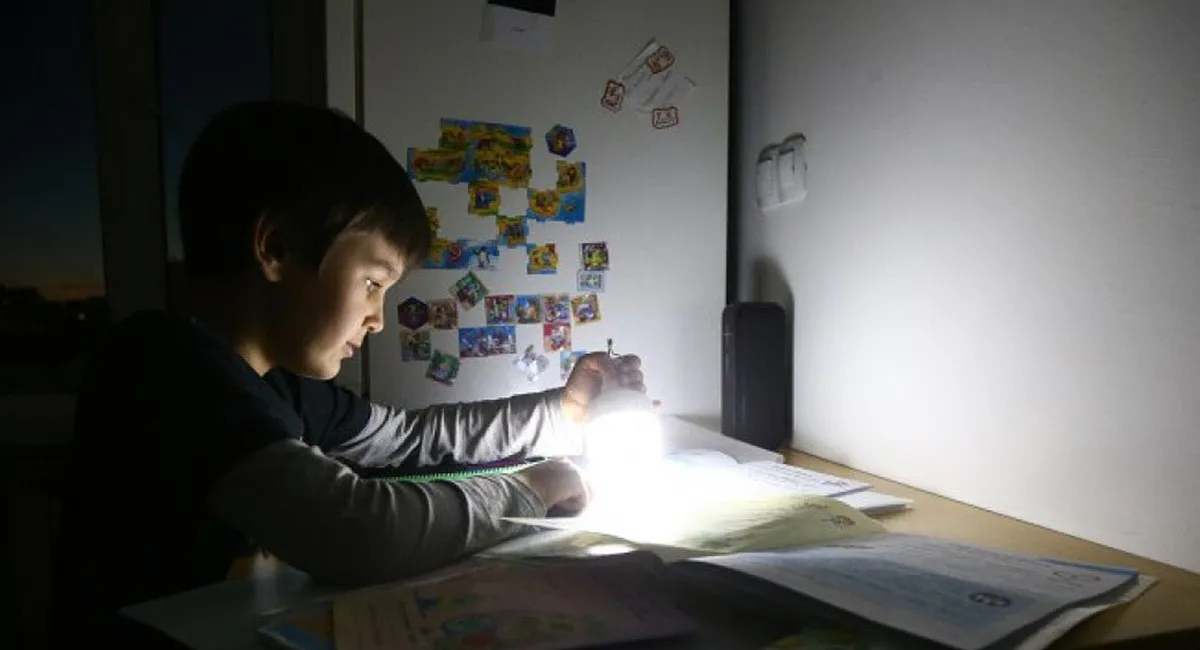 Всі проблеми знову на плечі батьків? Свириденко роз’яснила режим навчання для шкіл до 1 лютого - today.ua