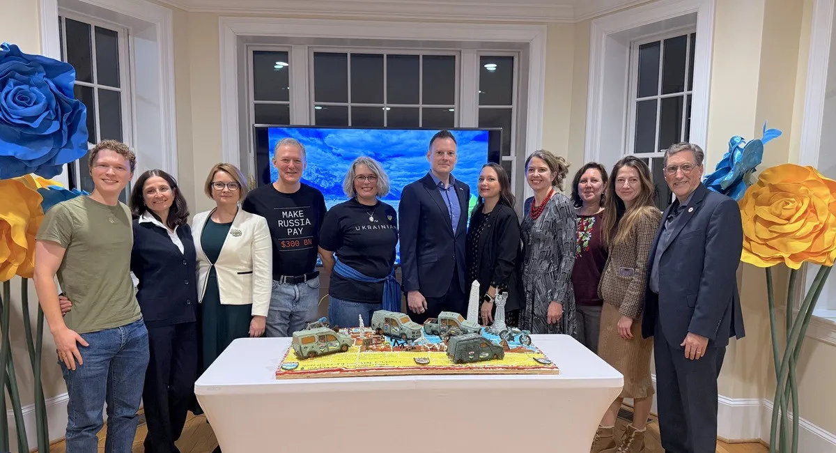 Человек с большим сердцем и паспортом США: дипломат Джордж Кент пожертвовал 100 тысяч долларов для ВСУ - today.ua