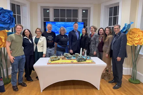 Человек с большим сердцем и паспортом США: дипломат Джордж Кент пожертвовал 100 тысяч долларов для ВСУ