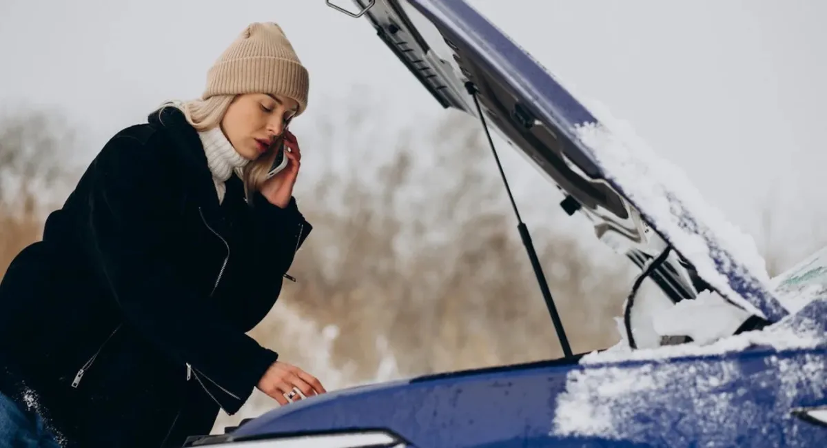 Водіїв закликали виконувати подвійний запуск двигуна авто взимку: чому це важливо - today.ua