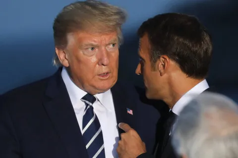 "Что ты делаешь в Гренландии": Трамп раскрыл недавние личные переписки с Макроном и Рютте