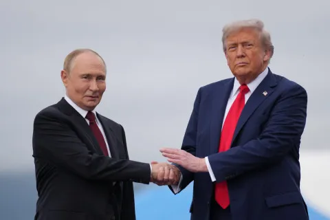 Ризикована стратегія: США хочуть використати Росію проти Китаю