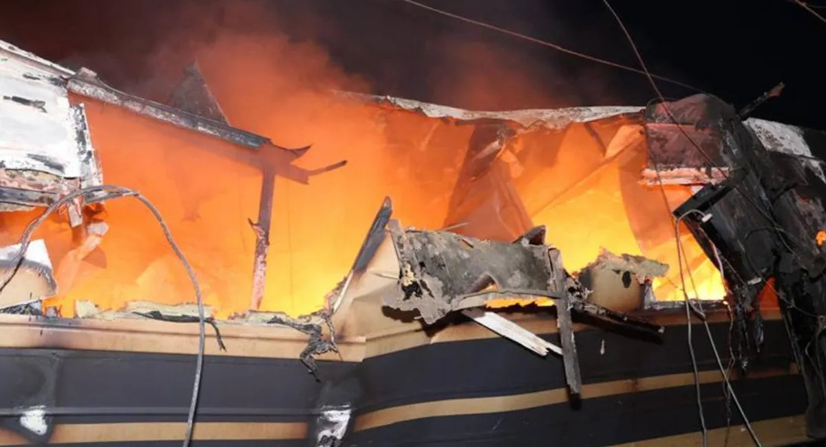 На Харьковщине женщины с детьми на руках прыгали с пылающего поезда Укрзализницы: 5 погибших, некоторых еще ищут (фото) - today.ua