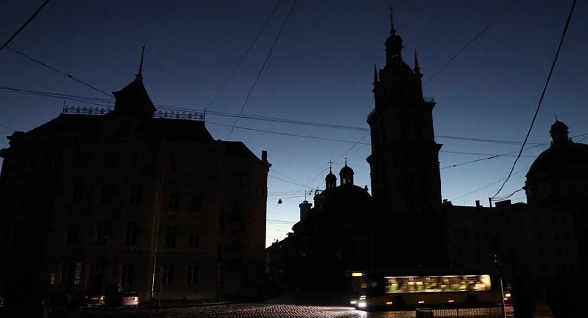 Уже не только Киев: на западе Украины призвали делать запасы и готовиться к чрезвычайной ситуации в энергетике - today.ua