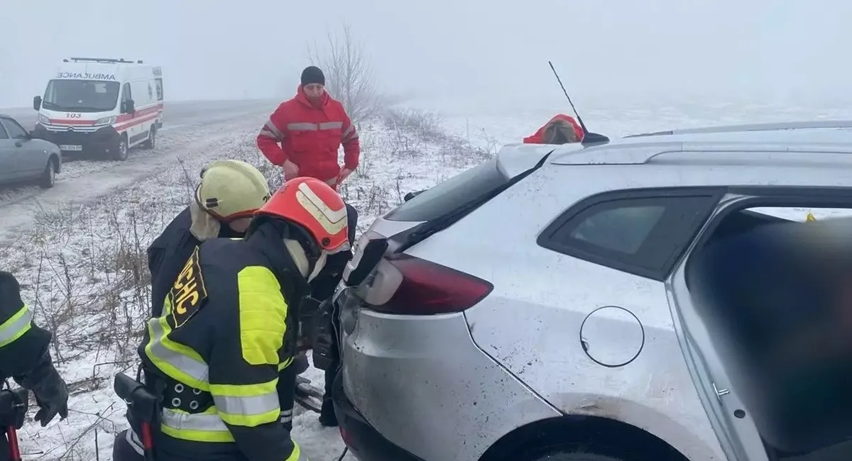 Слизька траса і трагічний фінал: що відомо про ДТП за участі мера Вознесенська (фото) - today.ua
