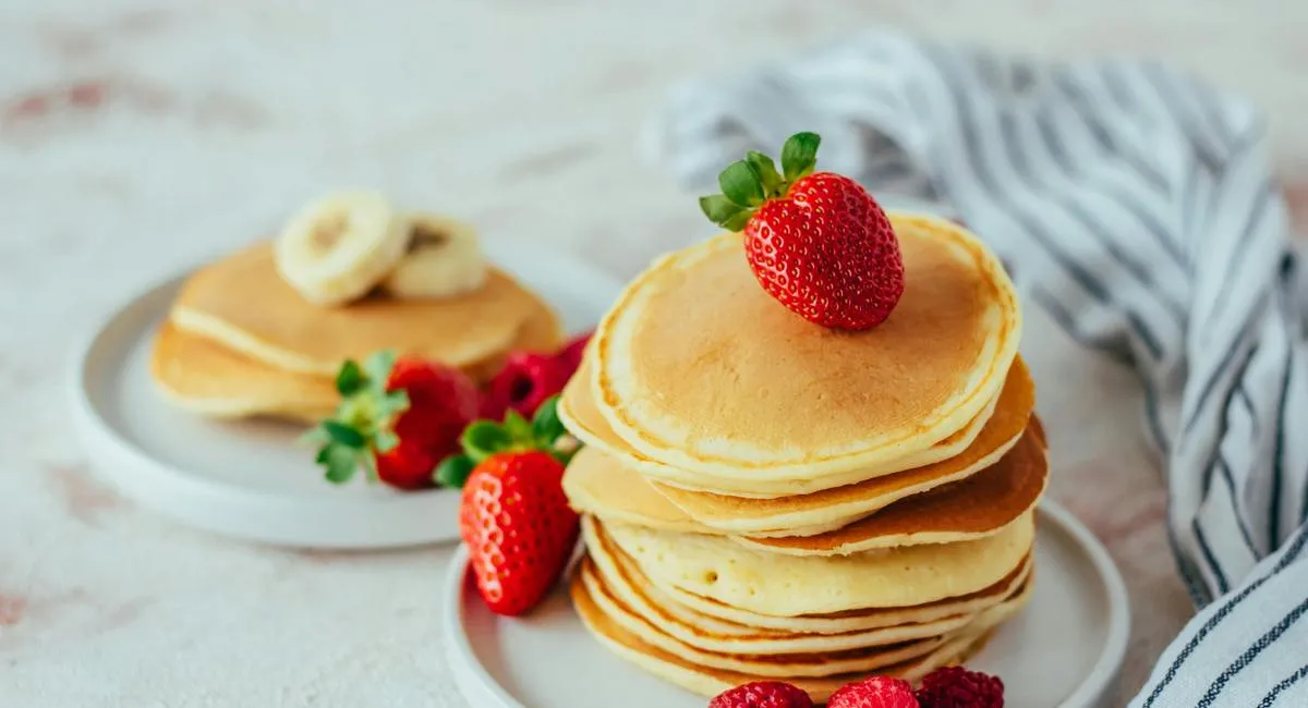 Рецепт панкейков на молоке: как сделать их мягкими и воздушными - today.ua