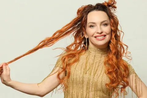 Зірка "Дизель Шоу" позбулася "пікантної" родимки: після пластики її важко впізнати (фото)