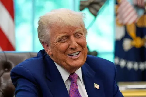 Трамп отменил санкции против ряда российских компаний и банков