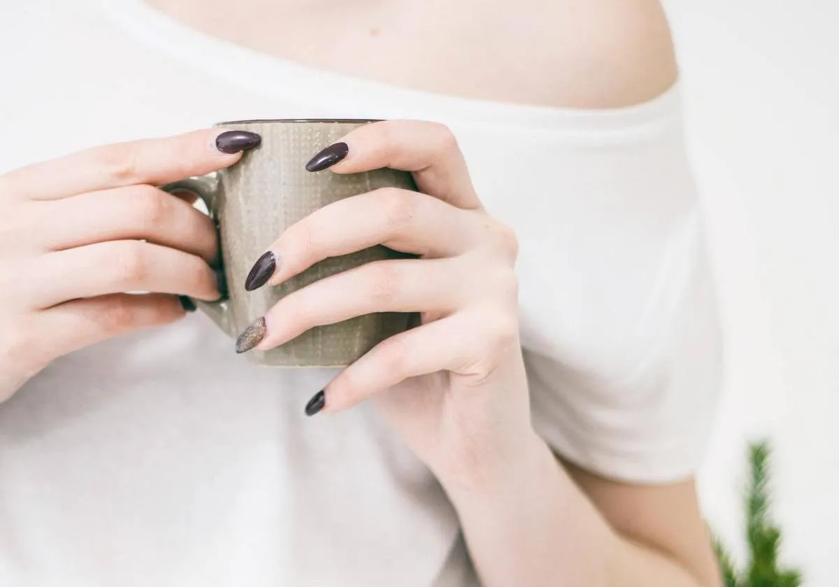 Антитренди літнього манікюру: який нейл-арт зіпсує навіть найстильніший образ Антитренди літнього манікюру: який нейл-арт зіпсує навіть найстильніший образ - today.ua