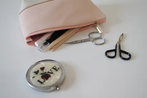 Косметика для подростков: базовые средства для ежедневного ухода и гигиены