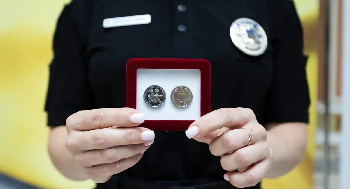В Україні з'явилася нова монета номіналом 10 гривень: як вона виглядає - today.ua