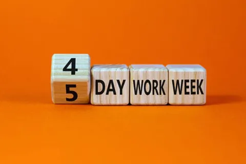 В Україні планують скоротити робочий тиждень під час війни