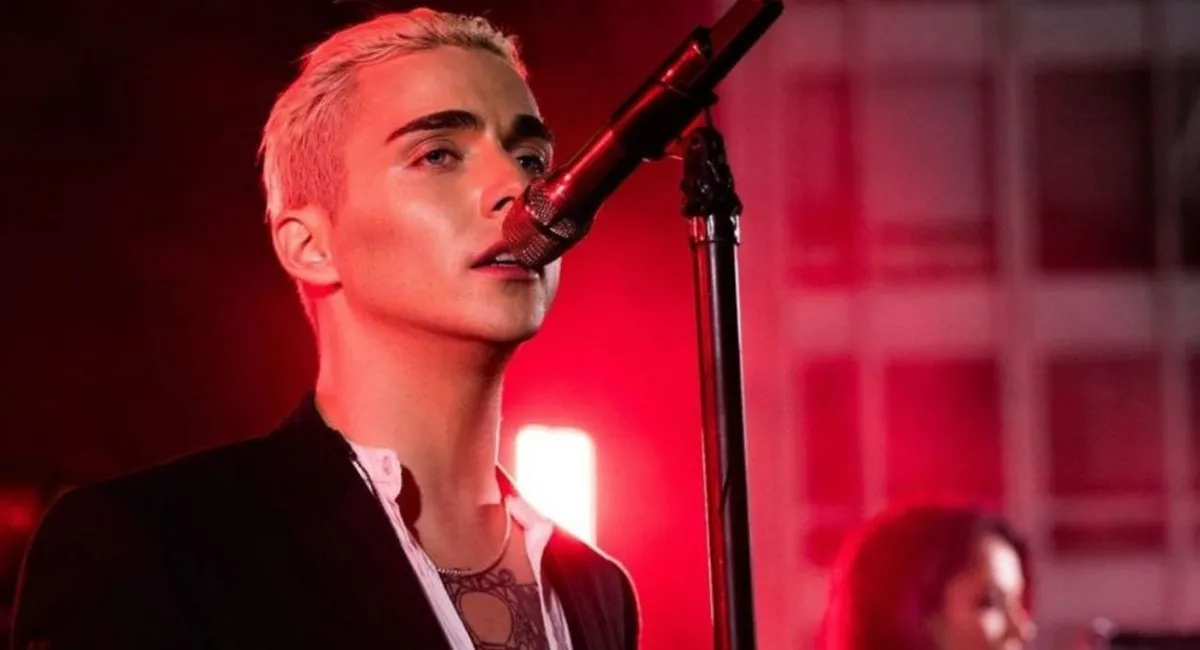 Melovin прямо со сцены объявил, что идет служить: куда мобилизовали 28-летнего певца - today.ua