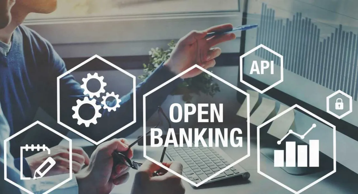 З 1 серпня в Україні запроваджують систему відкритого банкінгу: як це вплине на розрахунки картками - today.ua
