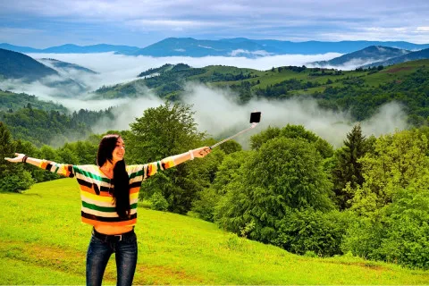 Літній відпочинок без повітряних тривог: скільки коштуватиме відпустка в Карпатах 