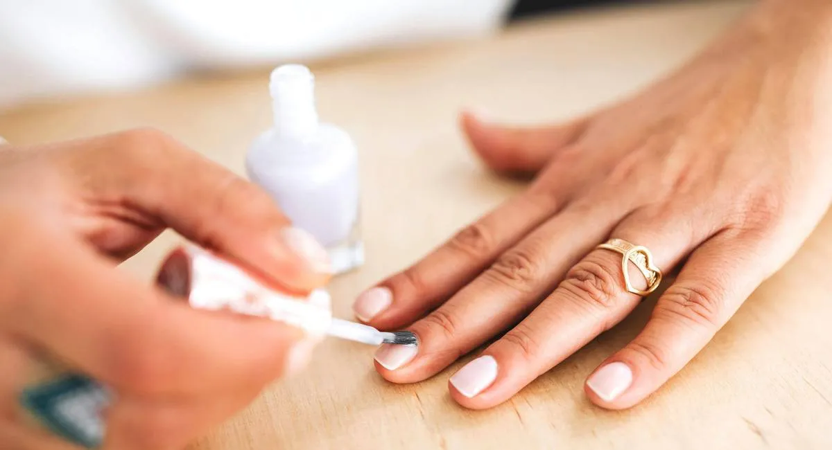 Трендовый маникюр Funny Bunny: как выглядит модный дизайн, который подходит всем - today.ua