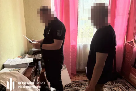 Заместитель командира воинской части "заработал" на государстве 25 млн гривен при строительстве оборонных укреплений, - ГБР