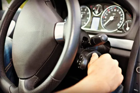 Запуск, который убивает двигатель: как завести авто без поломок