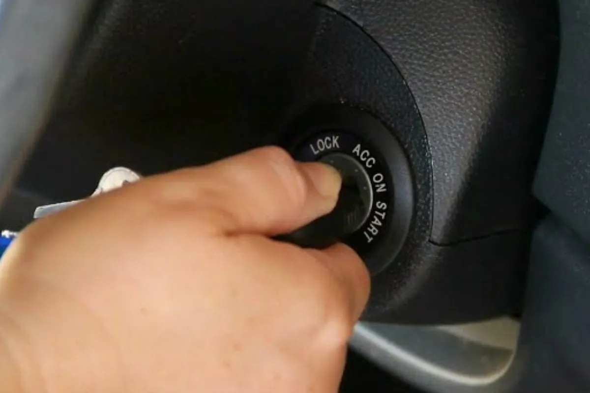 Запуск, который убивает двигатель: как завести авто без поломок Запуск, который убивает двигатель: как завести авто без поломок - today.ua