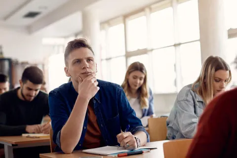 Абитуриентам 2025: как поступить без НМТ и ВНО