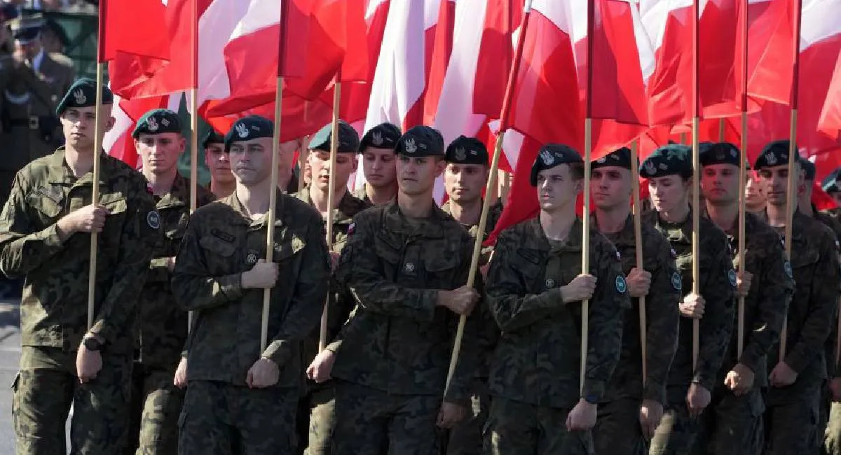 Польша мобилизуется: повестки будут приходить сотням тысяч граждан - today.ua