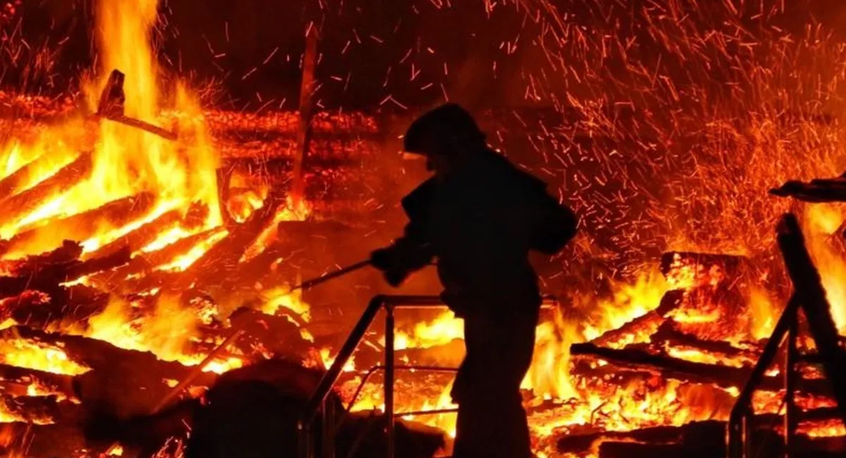 Пожар уничтожил ТЦ через 5 дней после открытия: более 60 погибших, объявлен траур - today.ua