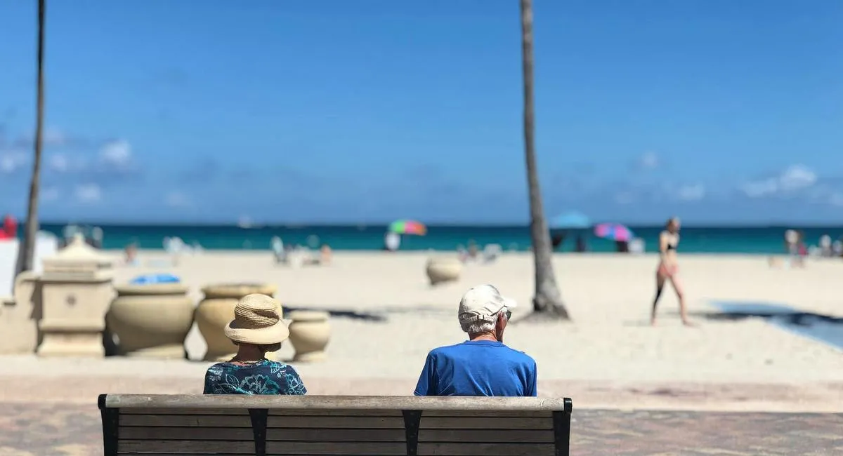 Бюджетный отдых за границей для пенсионеров: в каких странах могут отдохнуть украинцы - today.ua