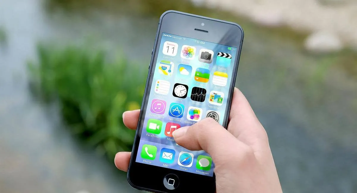 Одна дія допоможе iPhone працювати довше: як за секунду продовжити заряд батареї - today.ua