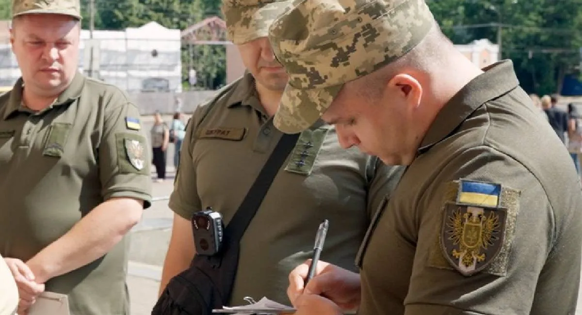 Йдеться не про бусики: в Україні вже працюють мобільні ТЦК, - нардеп Федієнко - today.ua