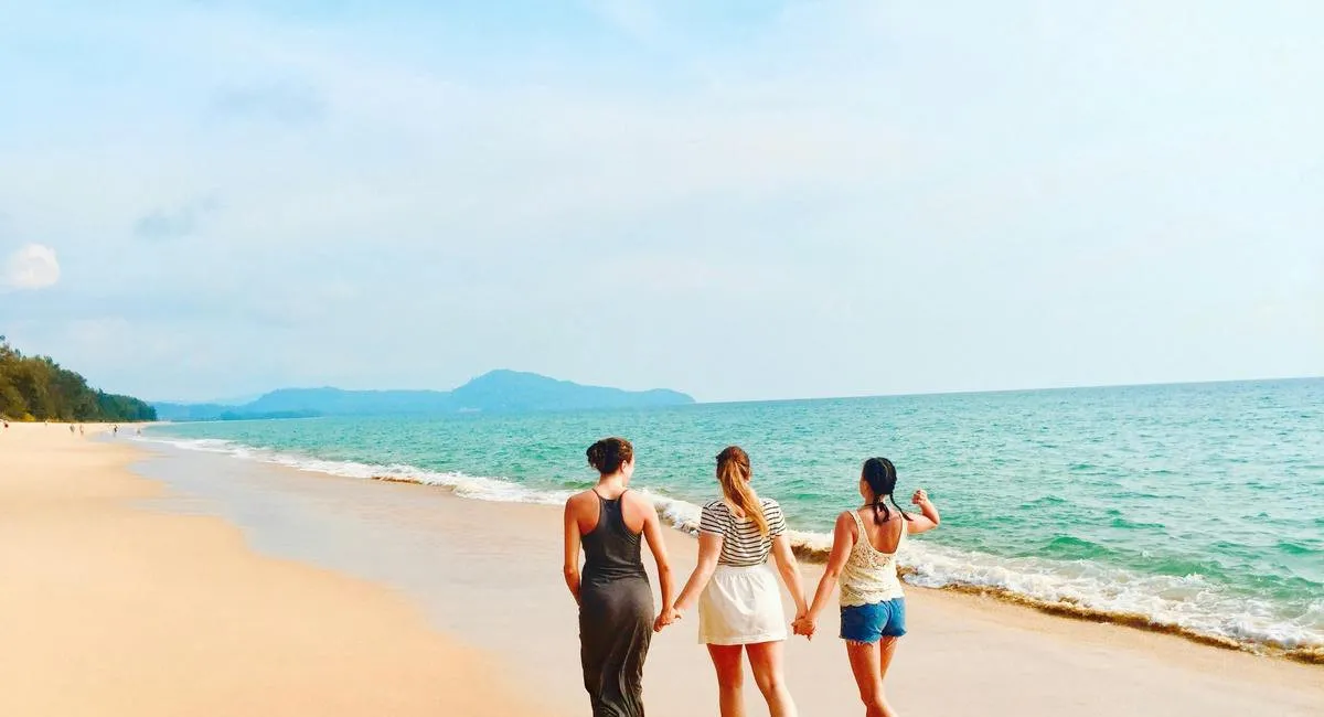 Проста вправа допоможе дожити до 100 років: яка активність корисна людям усіх вікових категорій - today.ua