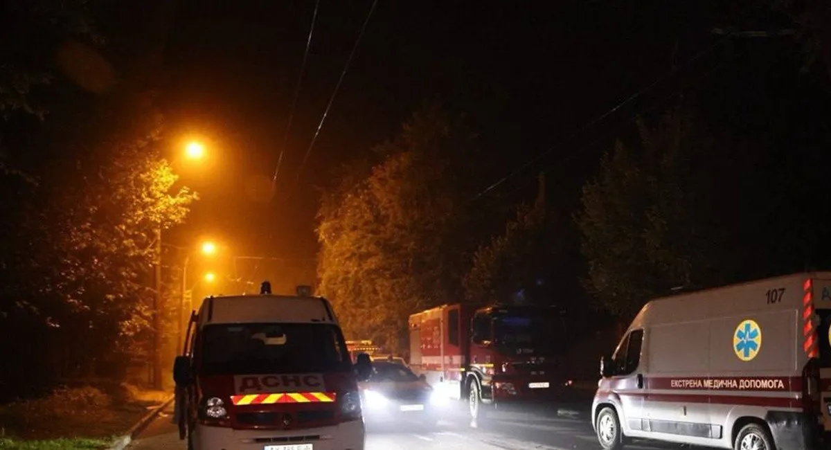 Безсонна ніч під звуки вибухів: у Харкові пролунало 20 ударів за три години, пожежі досі палахкотять - today.ua