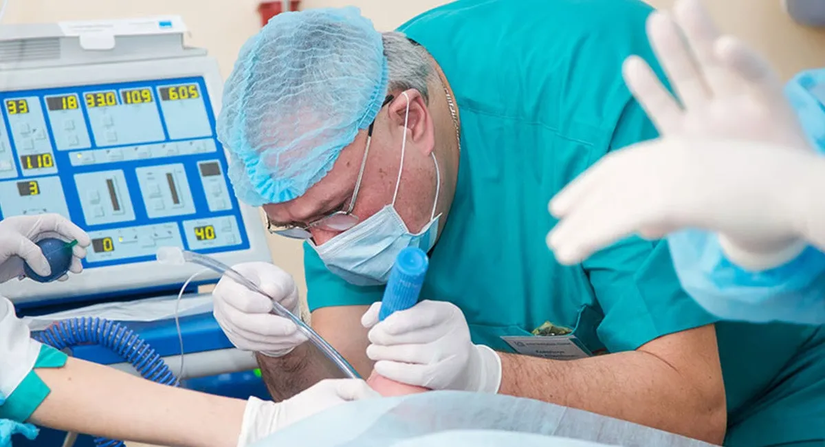 День медика 2025 в Украине: как красиво поблагодарить героев в белых халатах за их труд - today.ua